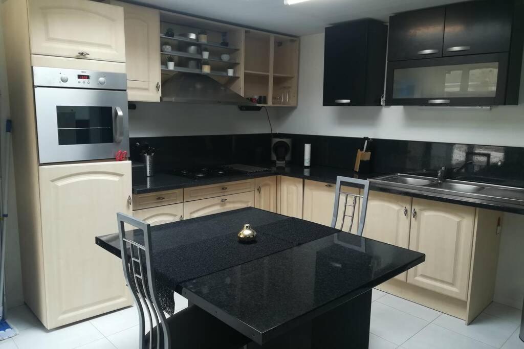 Appartement Neuf A Boussu - Pres De La France - Sejour Detente エクステリア 写真